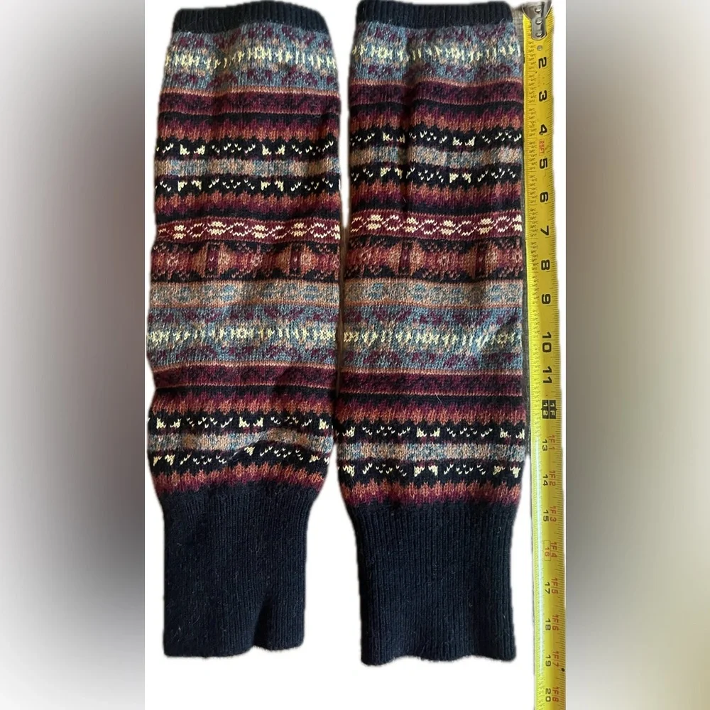 Multicolor Patterned Women's Knit Leg Warmers/Boot Cuffs. Excellent condition.